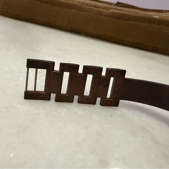 ✔️Watch Craft Brass Large Pothole Watch by Milieris - Picture 11 of 14